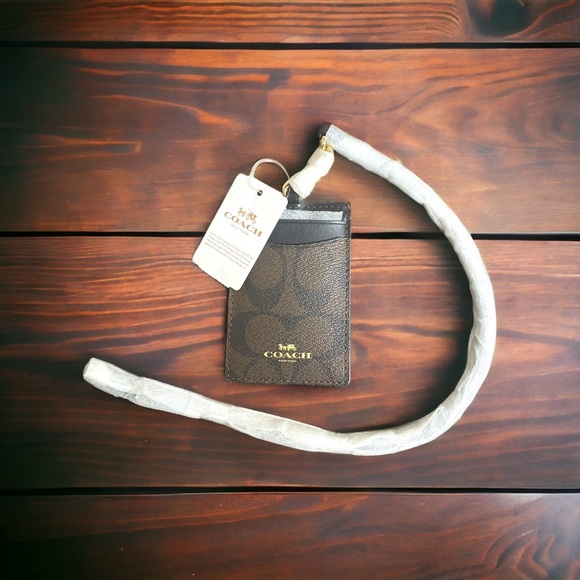 Coach Signature PVC Badge Lanyard ID Badge Holder NWT - Picture 2 of 6